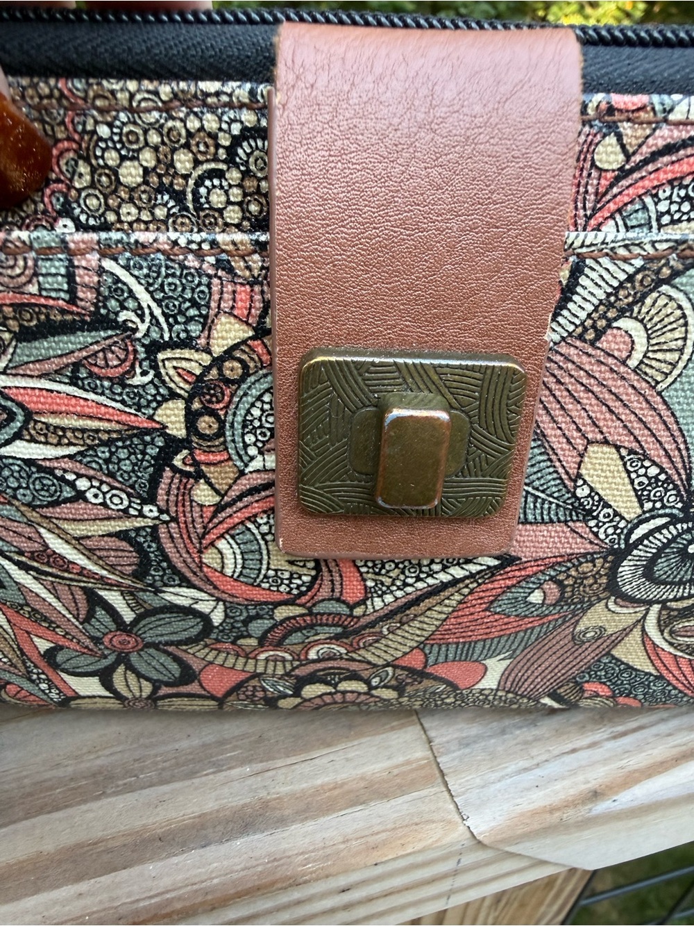 Sakroots Crossbody Bag & Matching Wristlet Wallet Set: Sienna Spirit Desert - Picture 5 of 8